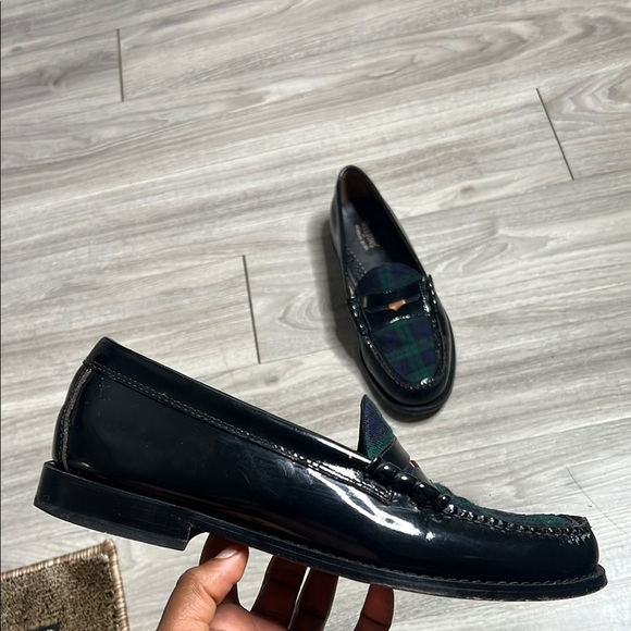 G.H. Bass & Co. Other - G H Bass & Co Weejuns Black and Green Plaid Loafers (9)